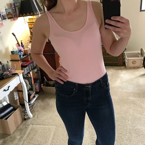 Victoria Secret low back tank size Small - Picture 2 of 5